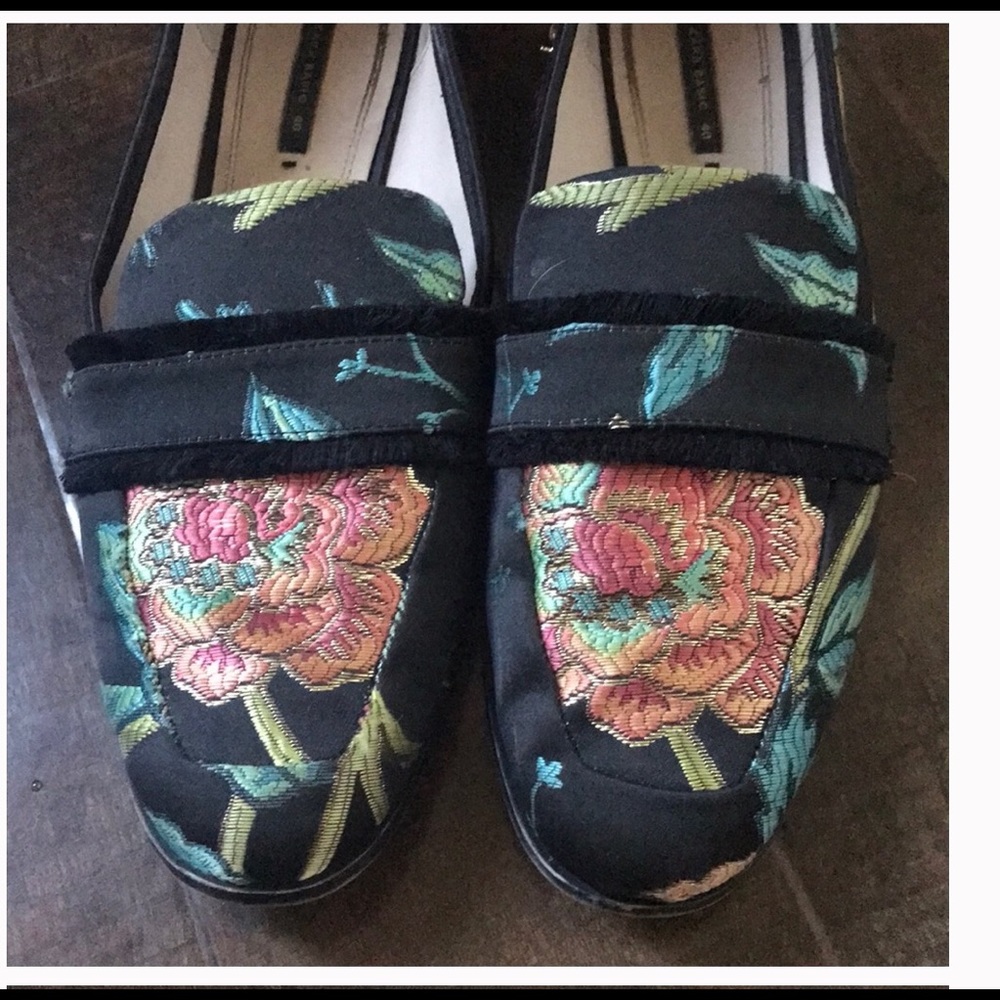 Zara size 9 Loafers